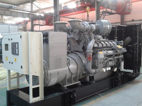 绵阳如何确保柴油发电机组和储能设备配合使用时的安全性？