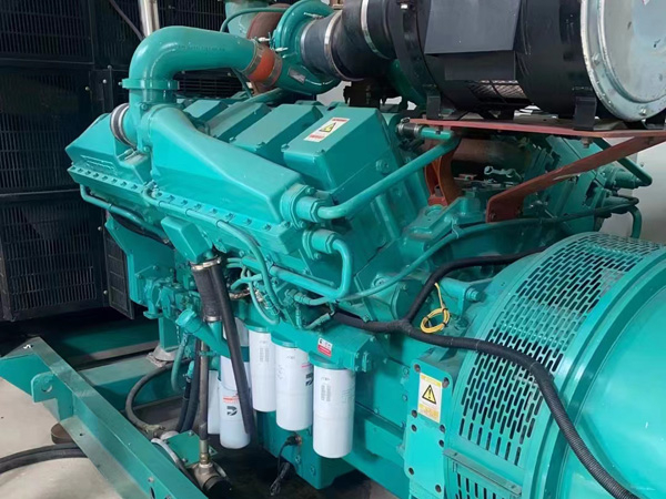 绵阳更换100kW柴油发电机组机油时，需要注意哪些事项？